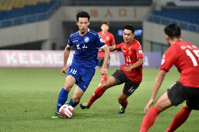 阿尔瓦雷斯遭球迷嘘声 西蒙尼表现支持与团结要求
